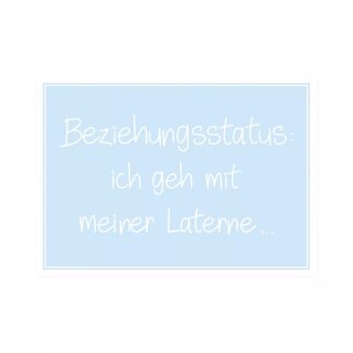Postkarte Quer   "Beziehungsstatus : ich geh mit meiner Laterne"